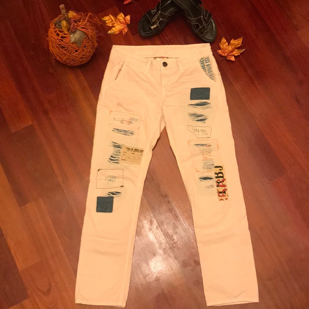 True Religion distressed light pink pants 25 EUC